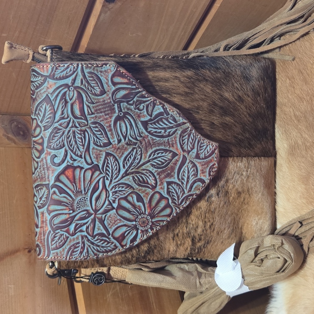 Cowhide & Handtooled  Carry Weapon Concealed Genuine Leather Crossbody NWT